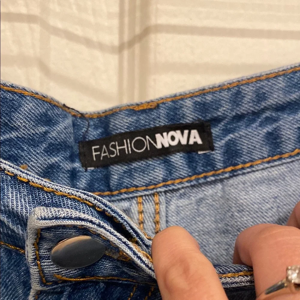 Fashion Nova Blue Distressed Wide Leg Jeans - Picture 3 of 14